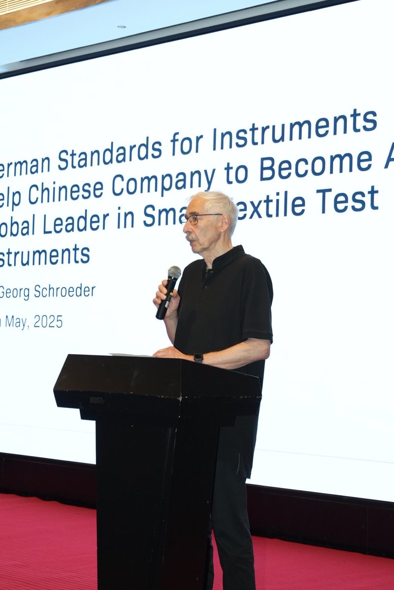 CIVChiuVention's tweet image. Two major highlights from ChiuVention:
🌍 Global Distributor Conference – Connecting with partners, sharing knowledge, building the future of textile testing.
🤖 AI Empowerment Forum – Exploring how AI drives innovation in testing &amp;amp; inspection.
#SmartTesting #AIinTextiles