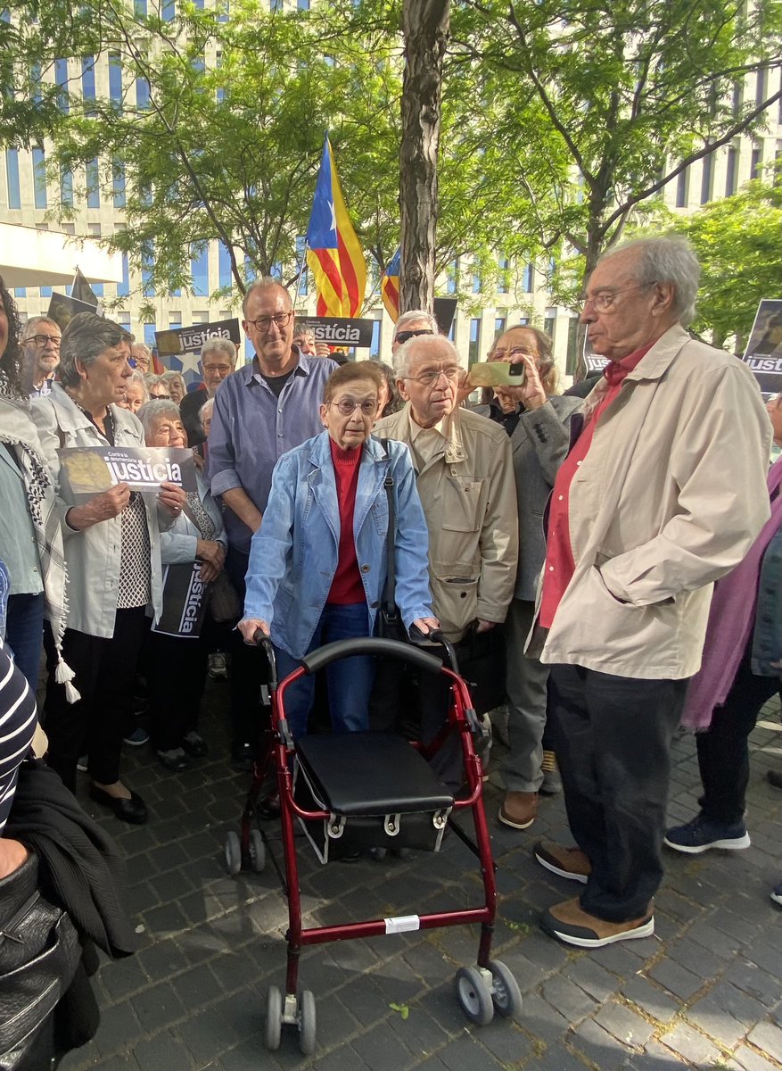 maria nuria revetlle tweet media