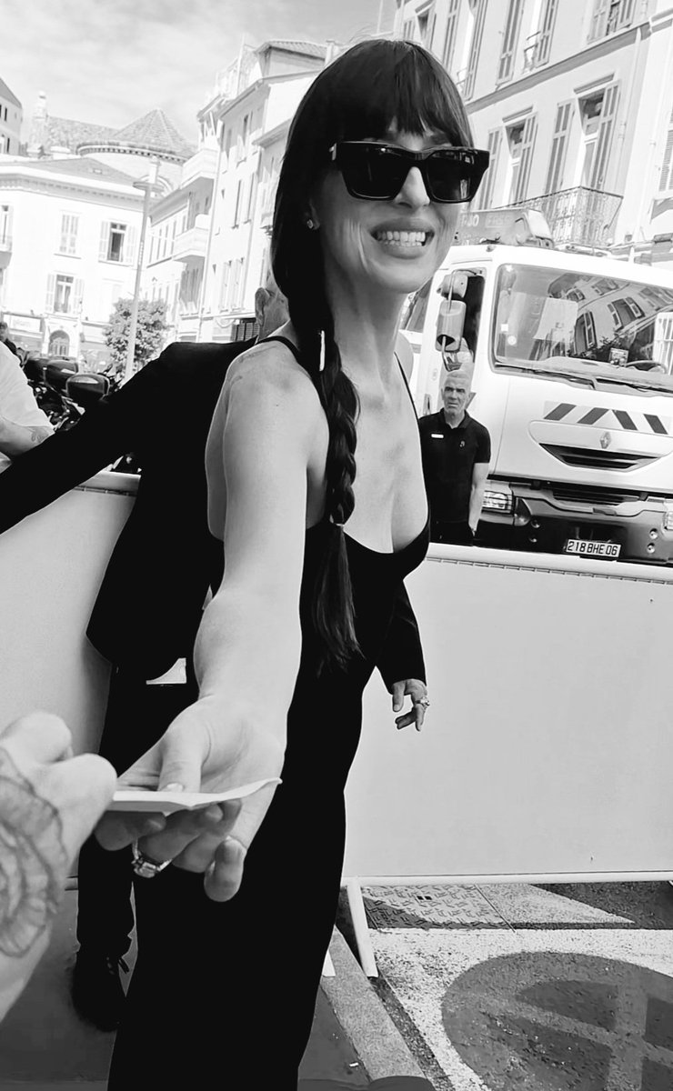 li🌙ྀི tweet media