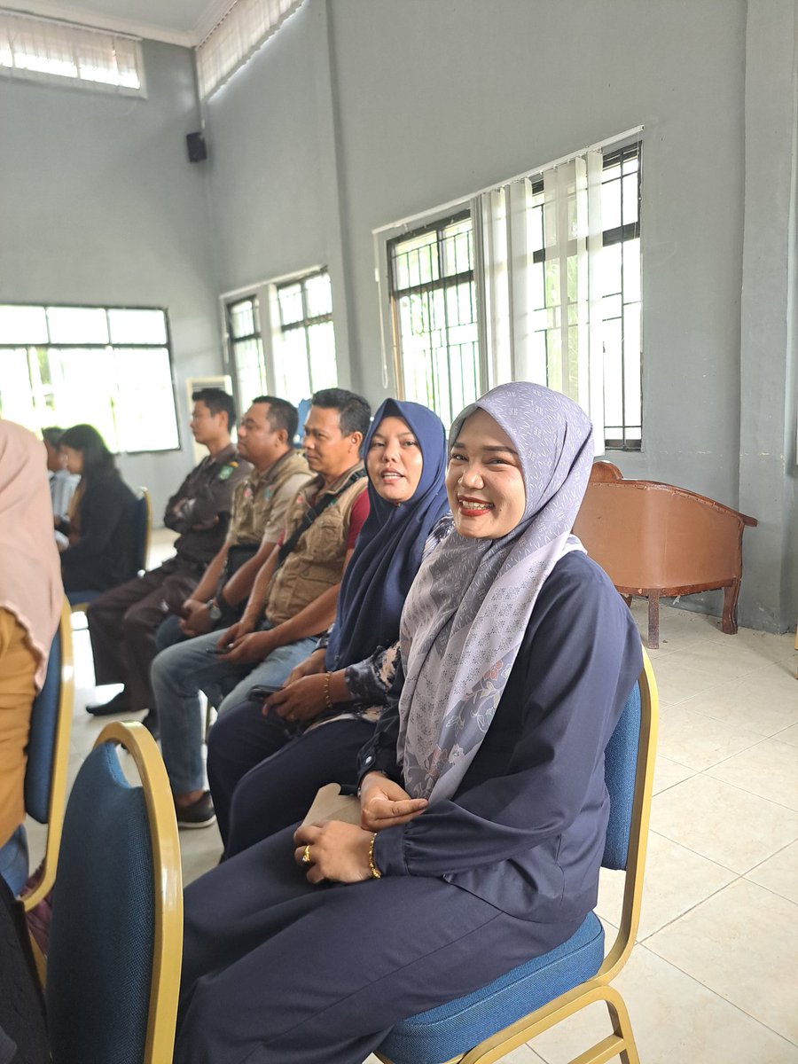 ParidahSu88's tweet photo. Seluruh TPP mengawal ke Notaris untuk proses mendapatkan badan Hukum

#TppKawalAkteKdmpdiNotaris

@prabowo
@YandriSusanto27
@ArizaPatria
@taufikmadjid71
@kemendespdt
@bpsdmkemendesa
@desapenusantara https://t.co/CEOWU7zIh8