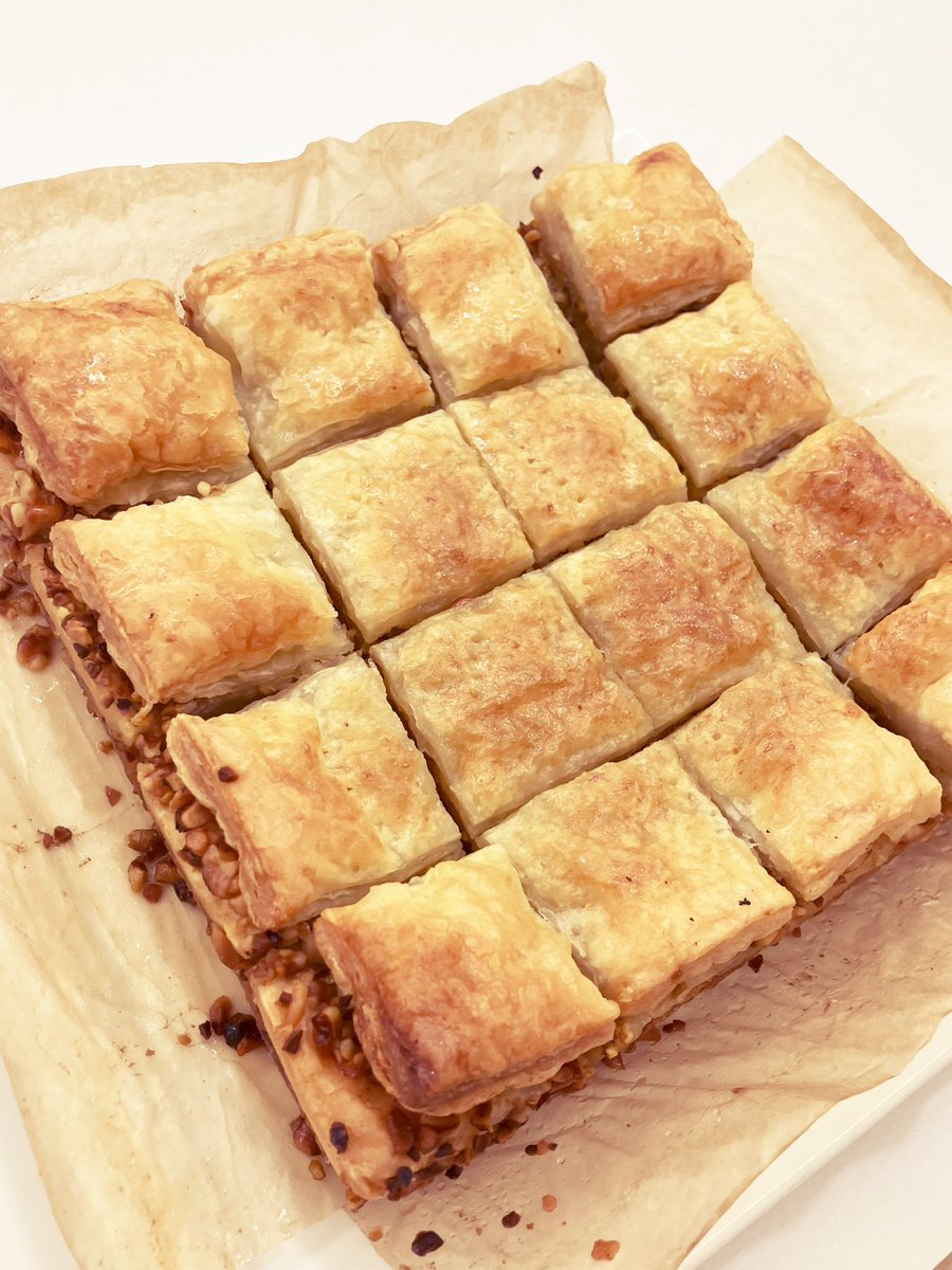 お菓子も、下手でもやっぱり出来立てって美味しくて…！
卵かけご飯で余った卵白の消費も兼ねてよく作ります。
パンをよく焼くので、材料が揃ってるから作りやすいっていうのもあるかも。