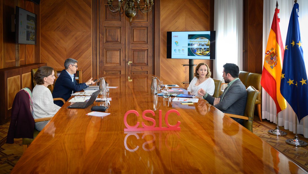 Nos hemos reunido con Alejandro Dorado, Comisionado del PERTE de Economía Circular

El <a href="/CSIC/">CSIC</a> trabaja en Economía Circular desde numerosos institutos en las áreas de energía, alimentación, materiales y Ciencias Sociales y de forma interdisciplinar a través de sus Plataformas