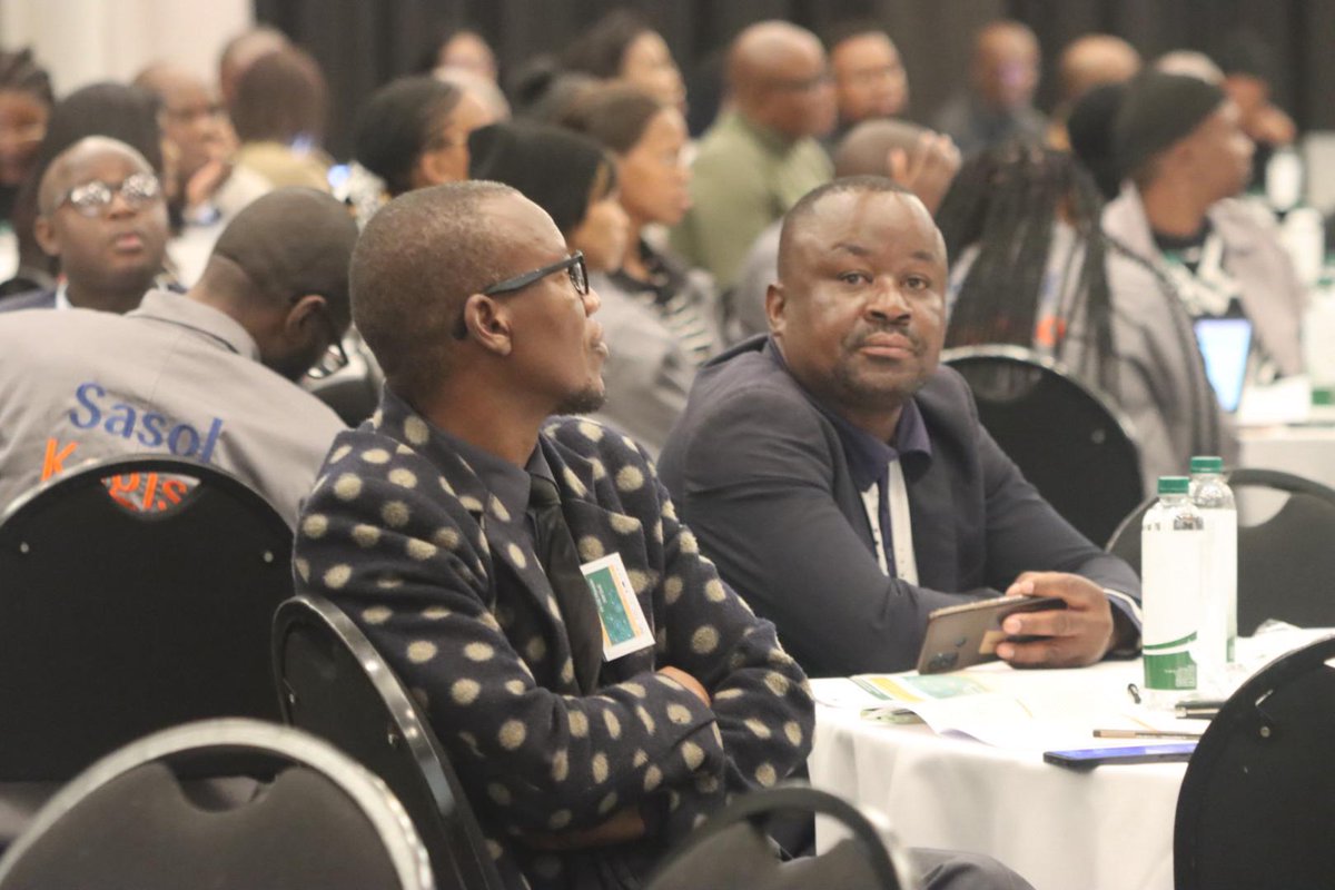 DBE_SA's tweet photo. The Basic Education Employment Initiative (BEEI) training Indaba for Phase V is currently taking place in Johannesburg, Gauteng. The government, in collaboration with various stakeholders, seeks to equip assistants with essential skills to fulfill their responsibilities effectively and enhance their employability beyond their involvement in BEEI Phase V.

#BEEIPhaseV
#YouthEmploymentZA
#GovZAUpdates 
#PartnersInEducation