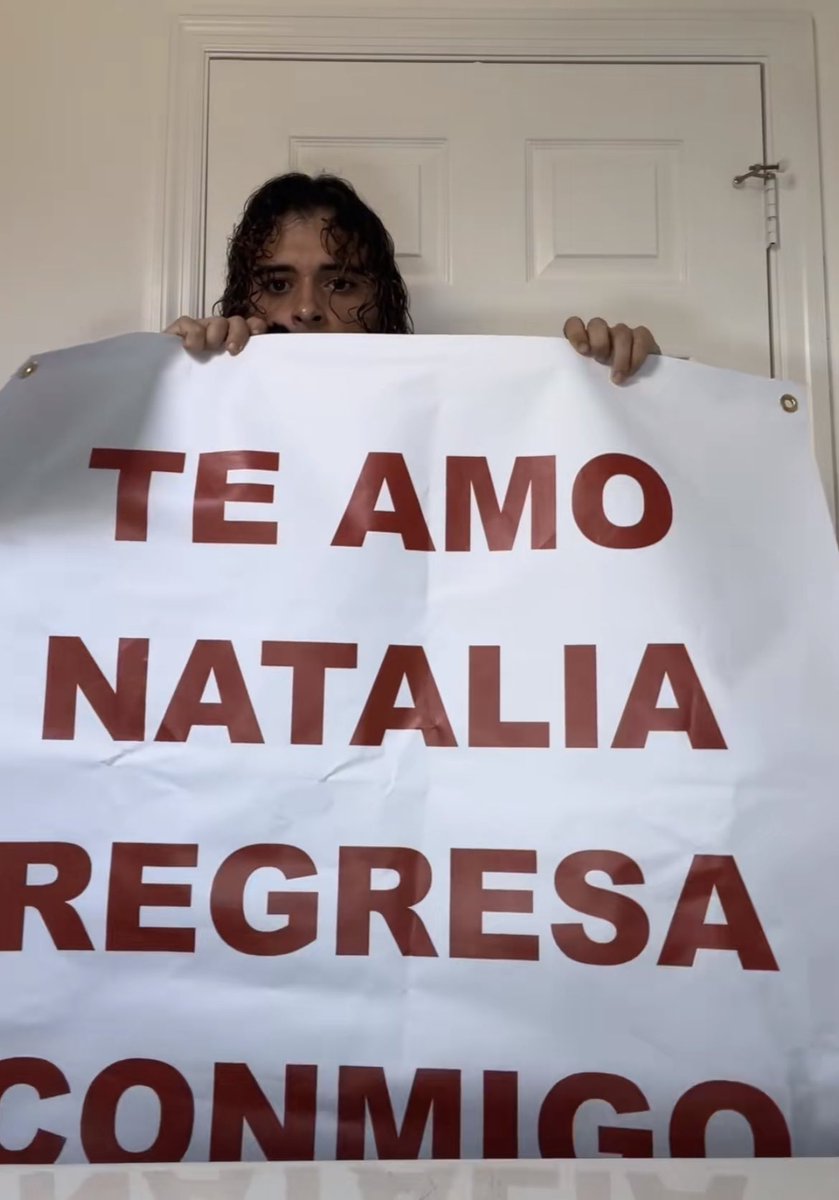 mel_cllz's tweet photo. devuélvanos a natalia a mi y a pecomass https://t.co/rtiOEtrein