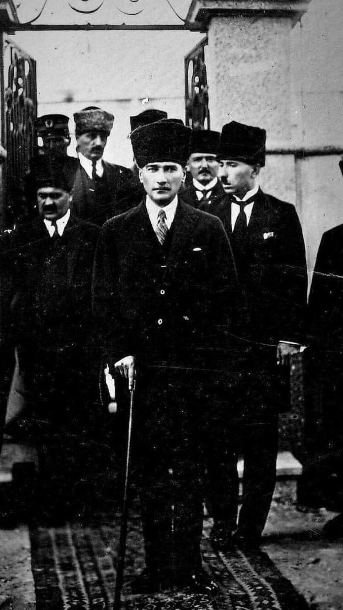 İlk adım 1919....
  Büyük Önder ve Cesaret timsali