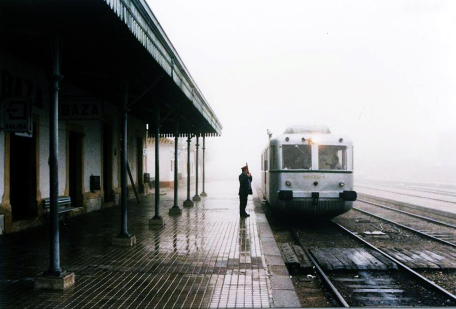 -"Es altamente deficitario" nos engañaron en 1984 para cerrarnos el tren
-"Es inviable económicamente" vuelven a engañar  en 2025 para no  reabrir una línea férrea que SÍ es VIABLE
El #tren PUEDE y DEBE volver
31/12/1984-19/5/2025 #14750díassintren #Guadix #Baza #Almanzora #Lorca