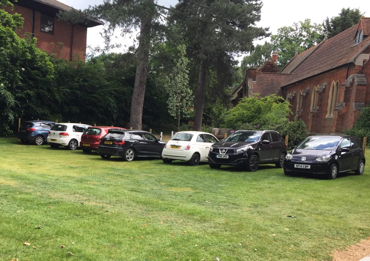 Gridforce1's tweet image. Big event coming up? Don’t let the ground give up before the guests arrive! 🫣

Our temporary #PavingSolutions keep grass protected, car parks stable &amp;amp; walkways safer. Quick to lay &amp;amp; easy to lift!

For less mud, less mess &amp;amp; less stress, take a look: bit.ly/3xZOlYA