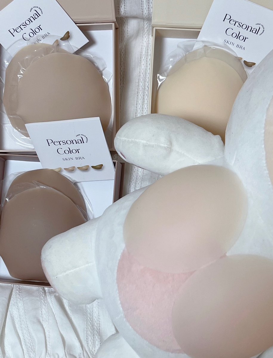 #광고 #RT이벤트 
안녕하세요 도로시와의 스킨브라 광고합니다(부끄ㅋㅋ) 예민한 피부에도 무자극 4가지 피부색으로 60회이상 챱챱하며 찌찌에 붙일수잇어요 가장자리가 얇아서 옷입어도 브라티 잘안남👍 추첨을 통해 피부색에 맞는 퍼스널컬러 스킨브라를 드립니다(팔로워전용x)