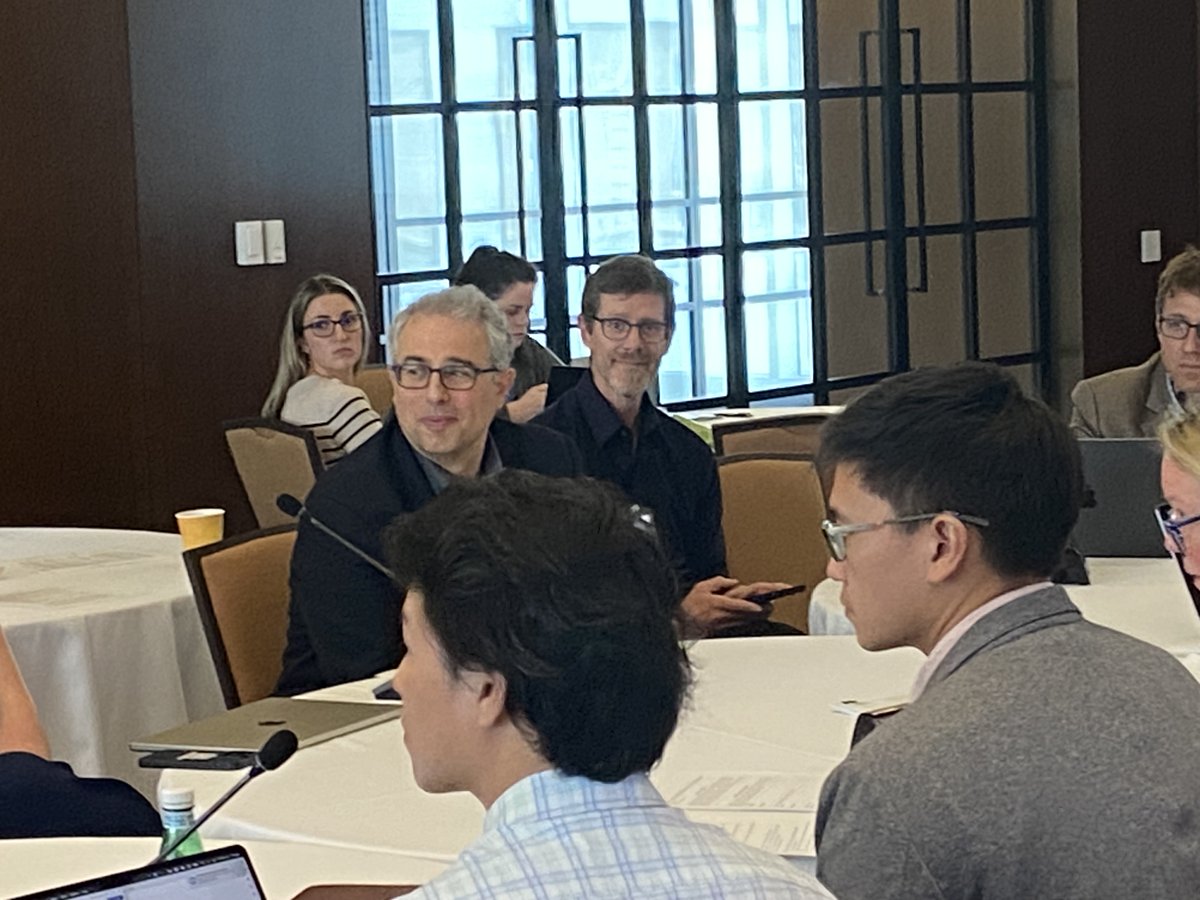 iars360's tweet photo. 2022 #IMRA Recipient Dr. William Tharp observed the Mock Study Section at the 2025 Annual MRTG Meeting last week. #IARSBoardMember and #FAER President Dr. Max Kelz moderated. #IARSAwards #Anesthesiology #AnesthesiaResearch #Anesthesia  #MRTG2025 @IARS_Journals @FAERanesthesia https://t.co/d8372XsAM0