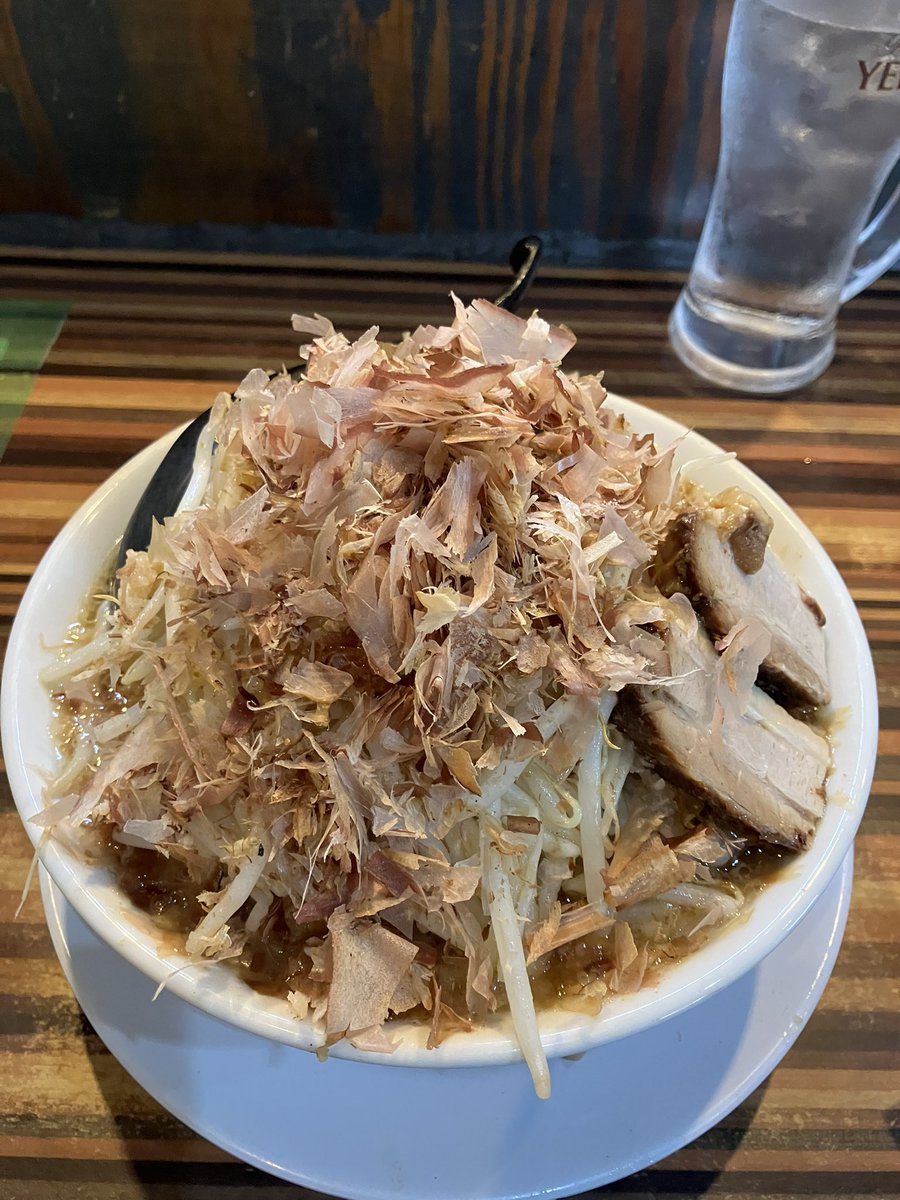 二郎系ラーメンしか勝たんな