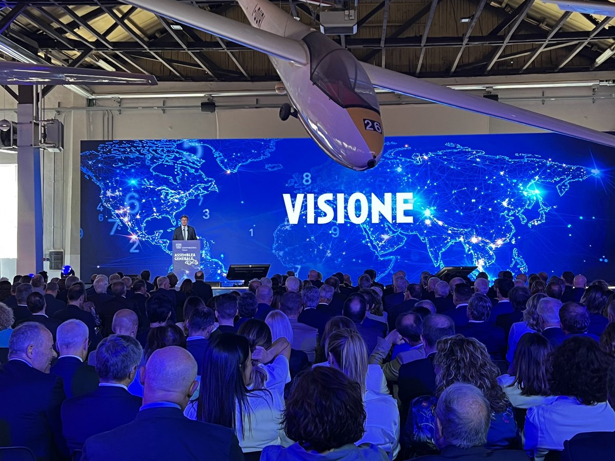 Marco Giovannelli (@marcogio59) on Twitter photo “Visione significa anticipare e non seguire i cambiamenti” <a href="/RobertoGrassiVA/">Roberto Grassi</a> <a href="/confindustriava/">Confindustria Varese</a> “Visione significa anticipare e non seguire i cambiamenti” <a href="/RobertoGrassiVA/">Roberto Grassi</a> <a href="/confindustriava/">Confindustria Varese</a>