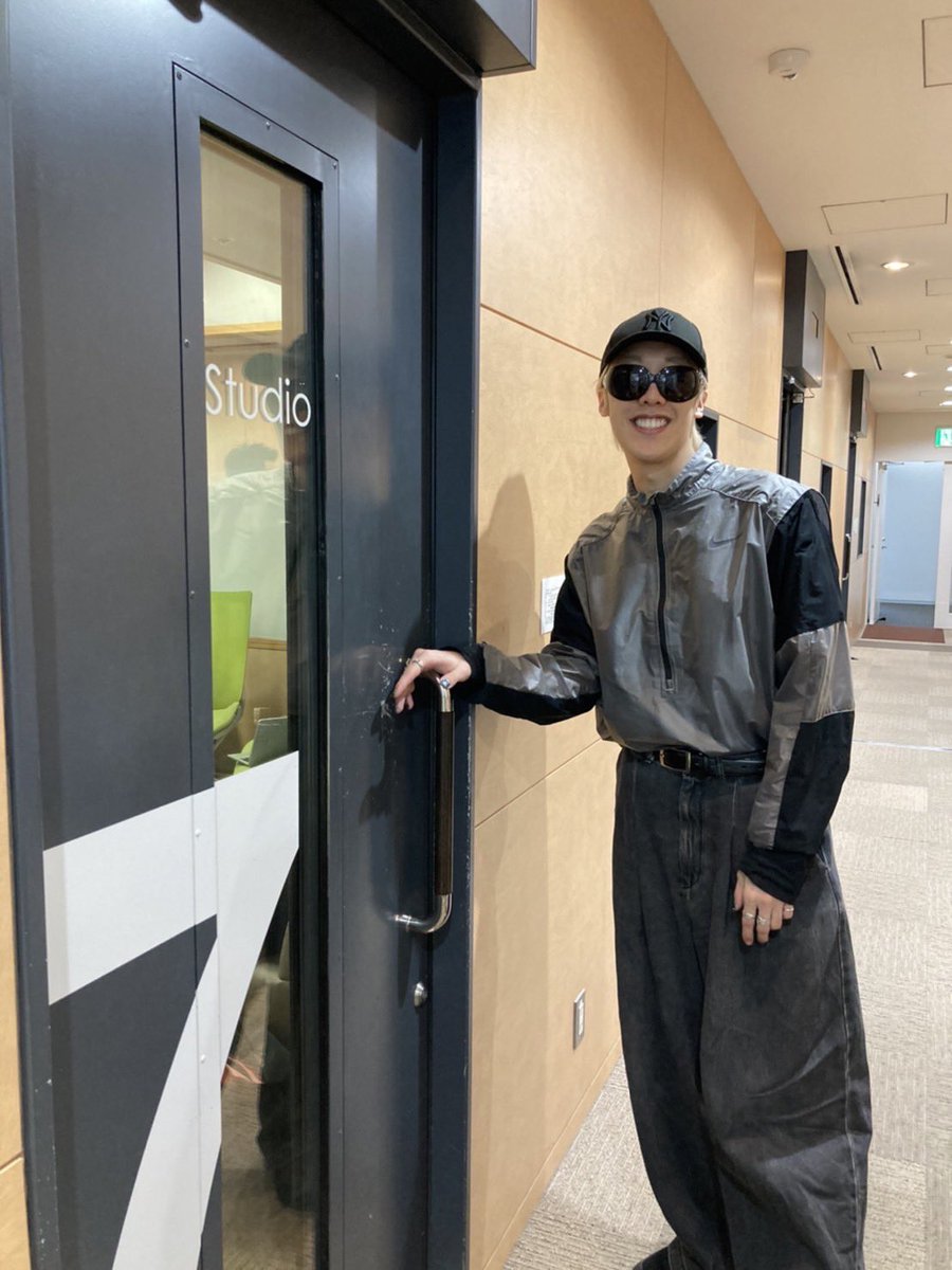 reco_oshirase's tweet photo. ／
『Aile The Shota の LOVERADIO』
今夜放送✨
＼

📣22:40頃〜
「駒木根葵汰のレコメン！」内でオンエア！

お楽しみに〜

◆ハッシュタグ #ラブラジ で
番組を盛り上げてください❤️‍🔥
◆メールはats@joqr.net まで！

#AileTheShota #ラブラジ #レコメン
@lethe__info
@Lethe_Shota https://t.co/hCY0liZQxM