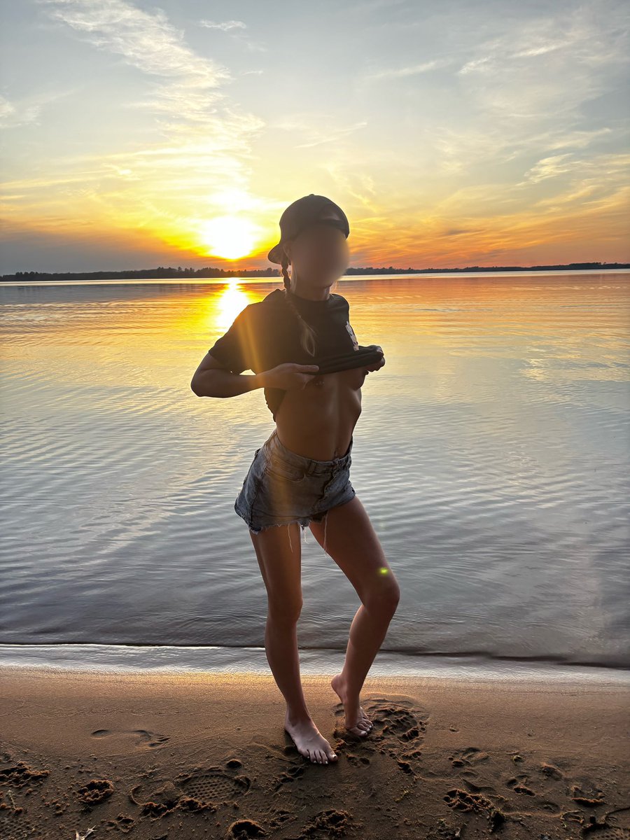 Cuck My Life Podcast 🪑🪑🪑🪑 (@cuckmylifepod) on Twitter photo Friends, we had the amazing pleasure of talking to <a href="/hotwifeannabell/">Hotwife Annabell ♠️</a>, <a href="/ontherocksgirl/">ontherocksgirl</a>, and <a href="/SexyVxn/">SexyVxn 💋</a> about “How to Talk to a Woman About Cuckolding!”
You’re not going to want to miss this!! Friends, we had the amazing pleasure of talking to <a href="/hotwifeannabell/">Hotwife Annabell ♠️</a>, <a href="/ontherocksgirl/">ontherocksgirl</a>, and <a href="/SexyVxn/">SexyVxn 💋</a> about “How to Talk to a Woman About Cuckolding!”
You’re not going to want to miss this!!