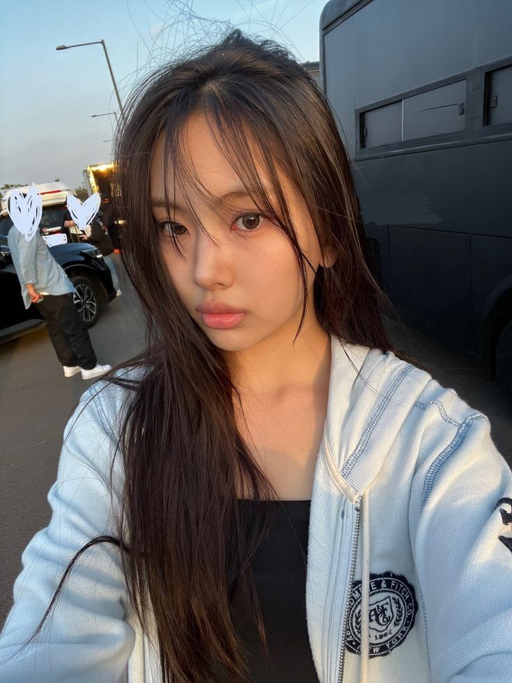 hyein updates tweet media