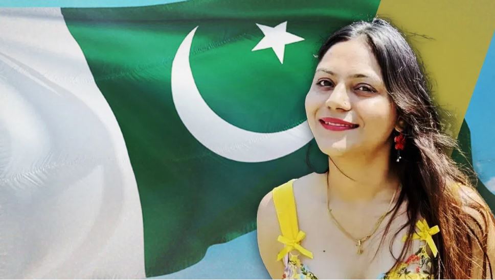 Starboy2079's tweet photo. Pakistan Espionage Case (Thread)

2023
YouTuber Jyoti Malhotra visits Pakistan High Commission, office where she meets Ehsan-ur-Rahim, alias Danish

Danish, who was actually a PIO spy, gets friendly with her. They exchange numbers. Danish says he will arrange her visit

1/20