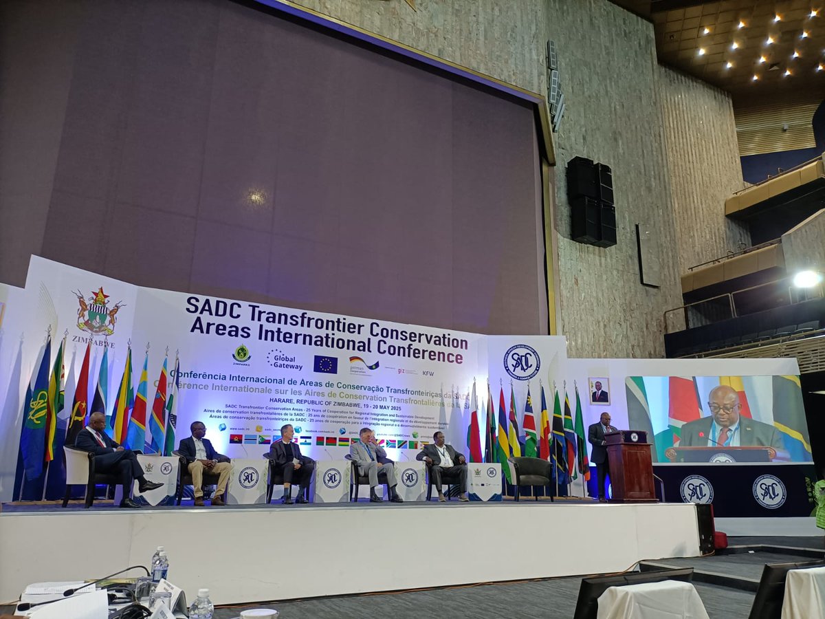 euinzim's tweet image. 📢 Happening Now: The 🇪🇺EU and 🇩🇪Germany proudly supporting the efforts of #SADC countries to protect biodiversity and support communities in Trans Frontier Conservation Areas. Great attendance to the Conference and Summit in Harare this week.
#Silani #Tinemi #EUWithYou🇪🇺🇿🇼