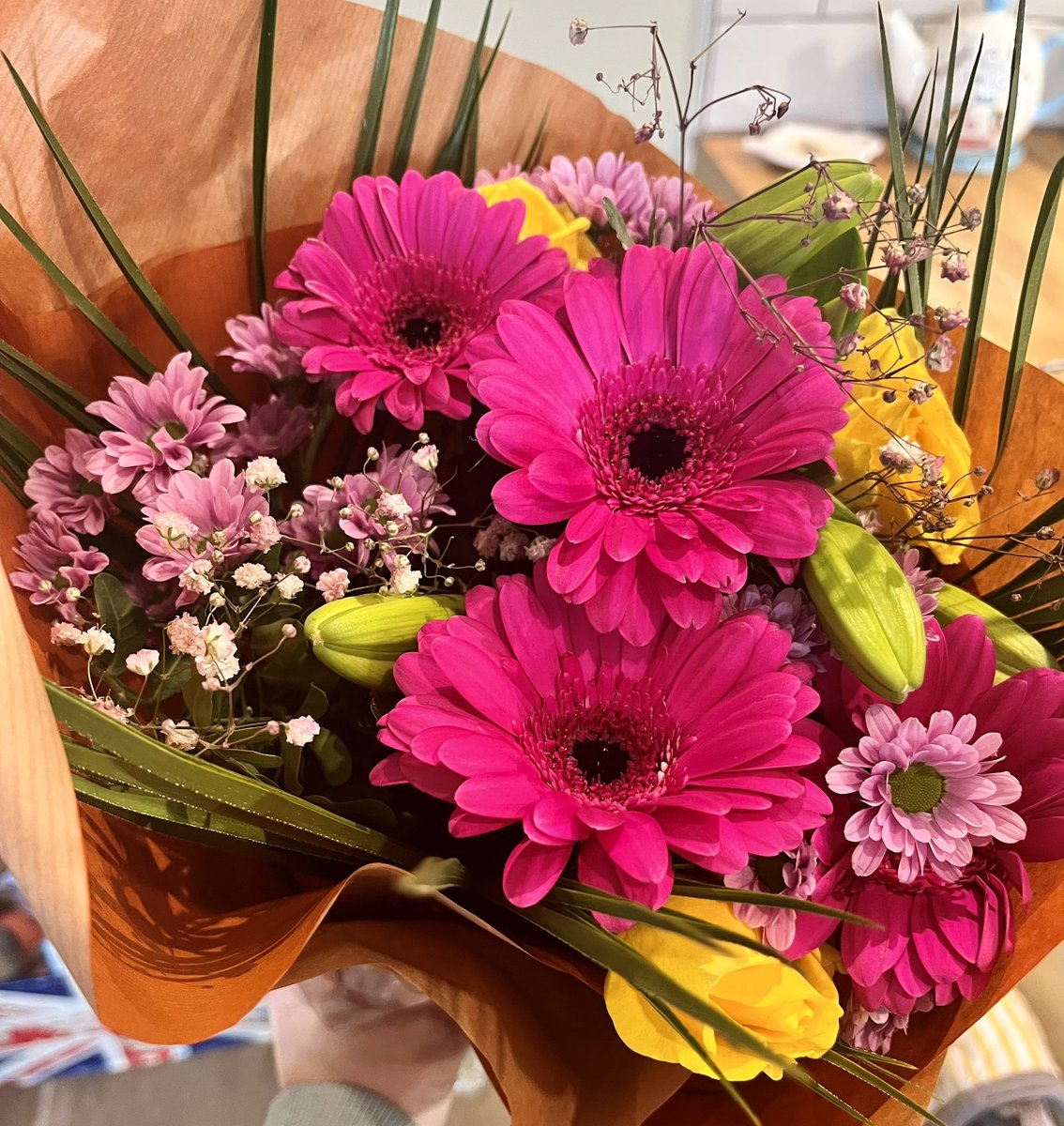 Huge shoutout to <a href="/Barclays/">Barclays Bank</a> and specifically Kellie. I called up the other day to sort out some finances, had a lovely chat about money worries, mental health, work etc. Today I received all this! Thank you so much, made my day! 🧡🫶🏻