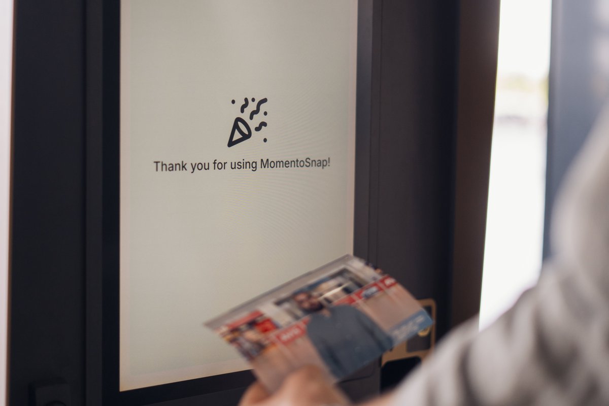📸 NEW AT ZAG – Momento Snap!
A self-service outdoor photo booth has arrived at Zagreb Airport!

Forget about photos that get lost in your phone gallery – capture the moment, print it out, and take it home as a travel keepsake. ✈️🖼️

Your moment. Your story. Your photo.