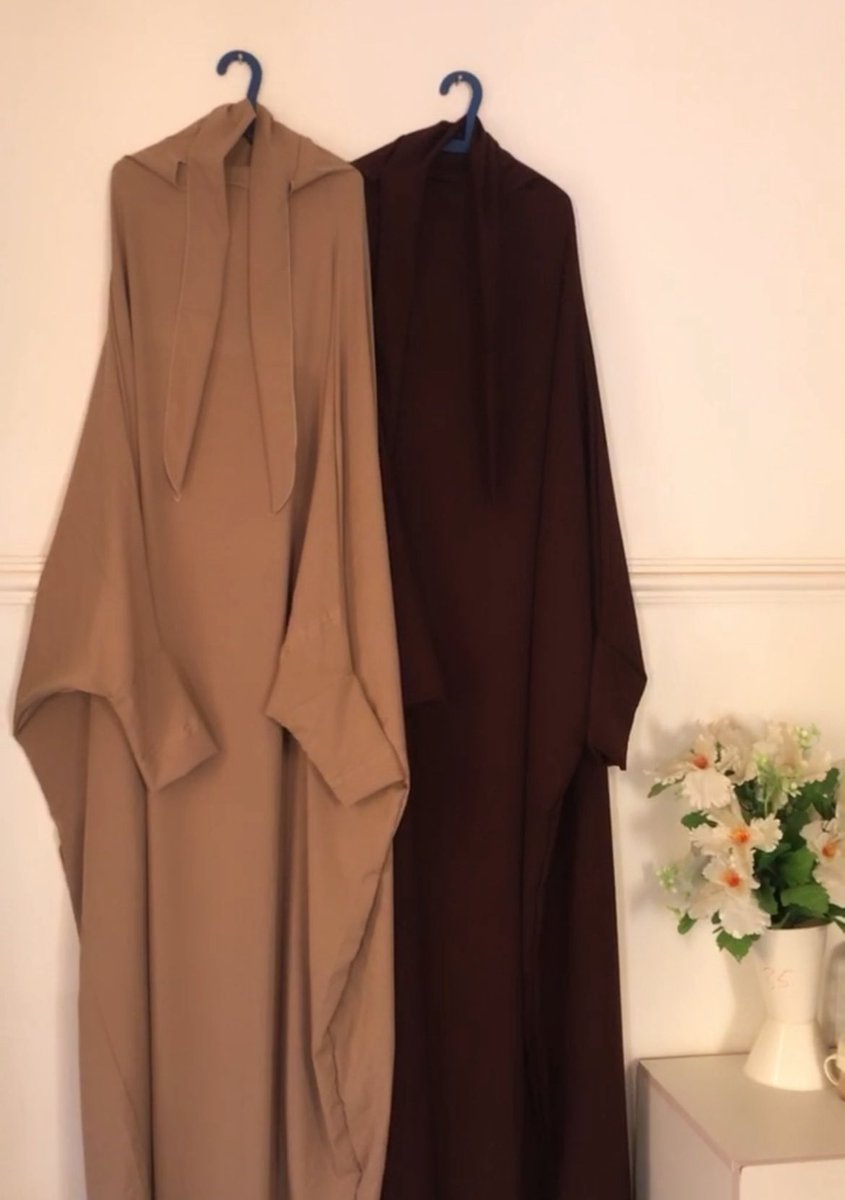 Modiste_ng's tweet image. Purple and brown to brighten your day💜🤎

8000 each
Location: Katsina