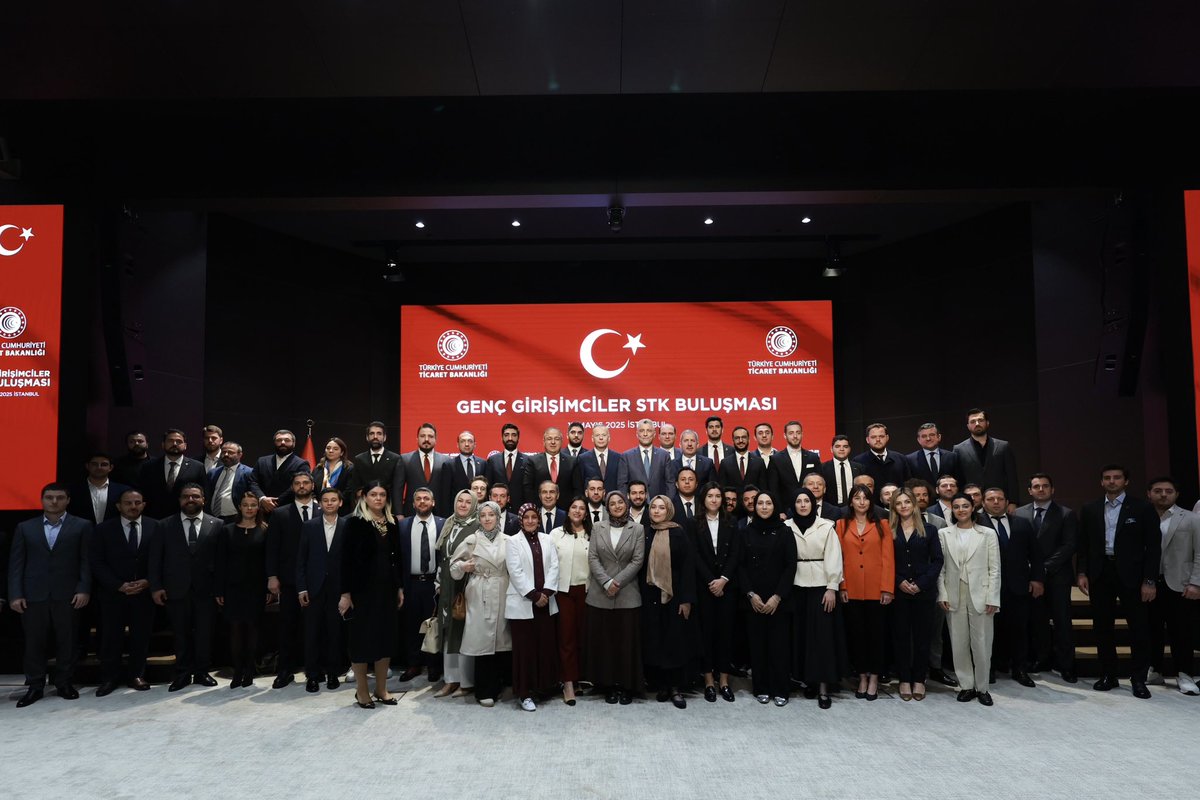 Genç Girişimcilerimiz ve Genç İhracatçılarımızla #TürkiyeYüzyılı’nı Birlikte İnşa Ediyoruz!

19 Mayıs Atatürk’ü Anma, Gençlik ve Spor Bayramı vesilesiyle İstanbul’da iş dünyamızın genç girişimcileriyle bir araya gelerek, ticaret politikalarımızı paylaştık.

Maziden aldığımız