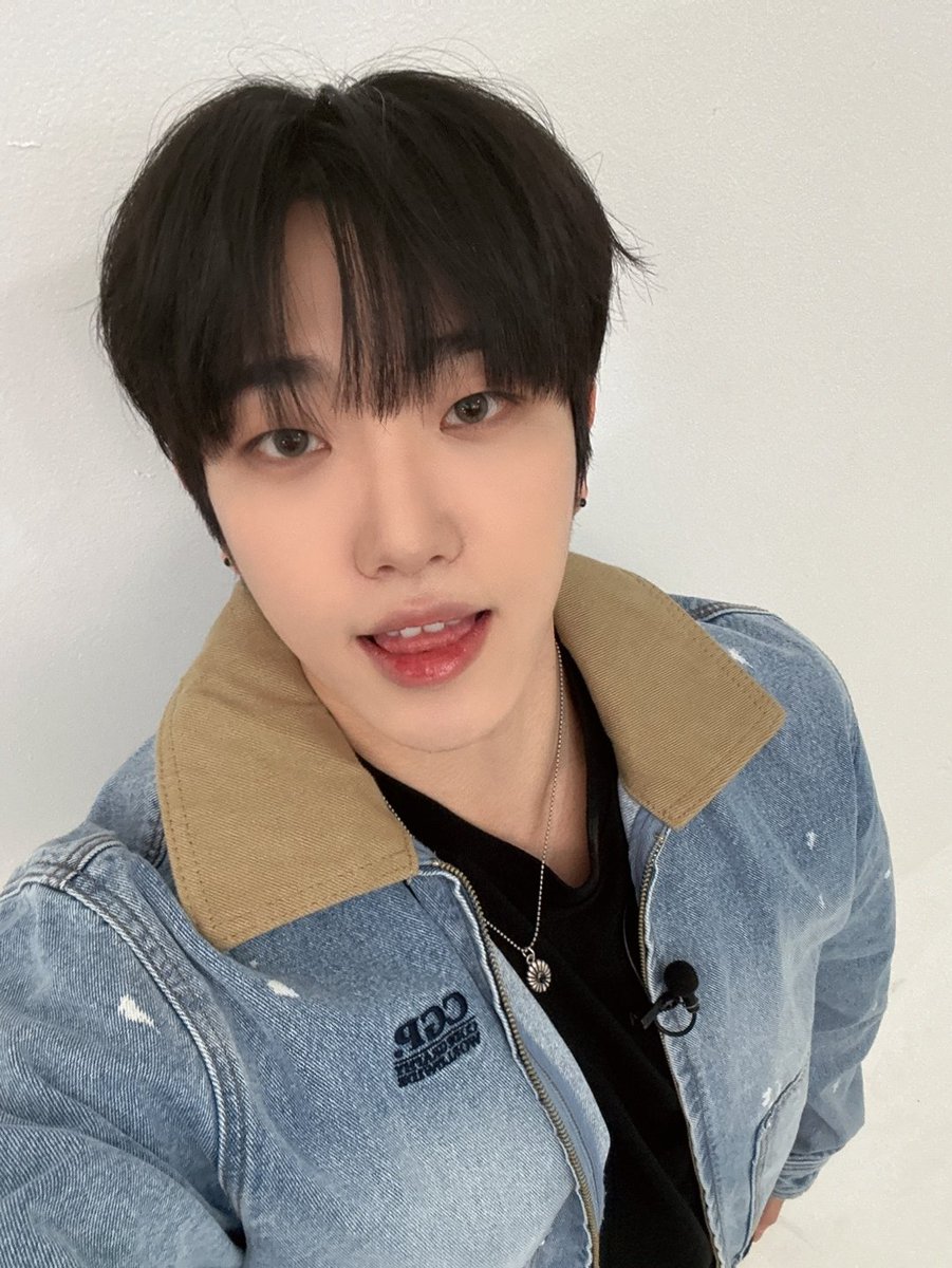 TheKingDom_GF's tweet photo. [DANN👑]

MC 단 재밌게 봤나욤??😎

#TheKingDom #더킹덤 #TKD 
#DANN #단 https://t.co/mlMwDSKdQl