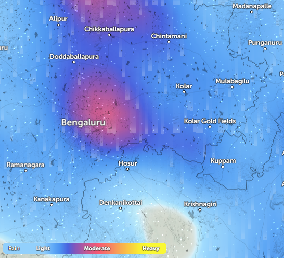 geotechwar's tweet photo. Bengaluru faced heavy rain last night, with Kengeri recording 132mm, Koramangala 96.5mm, and HAL 93mm, causing widespread flooding. IMD predicts more showers with a yellow alert till Thursday.
#BengaluruRain #BengaluruRains #Flood_Alert #Karnataka #India https://t.co/ivRIilSkHy