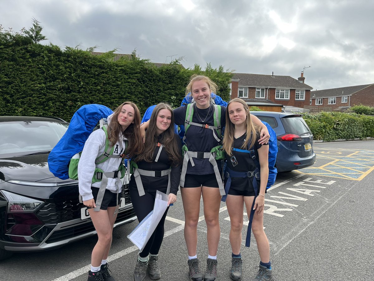 CHSFGDofE's tweet image. Off we go again! Silvers out on our Qualifying @DofE expedition - looking forward to getting some sea air! 🌊☀️