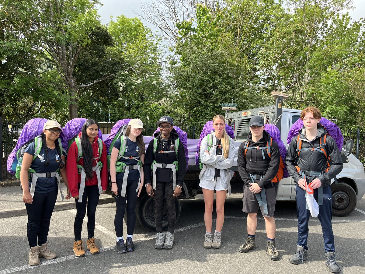 CHSFGDofE's tweet image. Off we go again! Silvers out on our Qualifying @DofE expedition - looking forward to getting some sea air! 🌊☀️