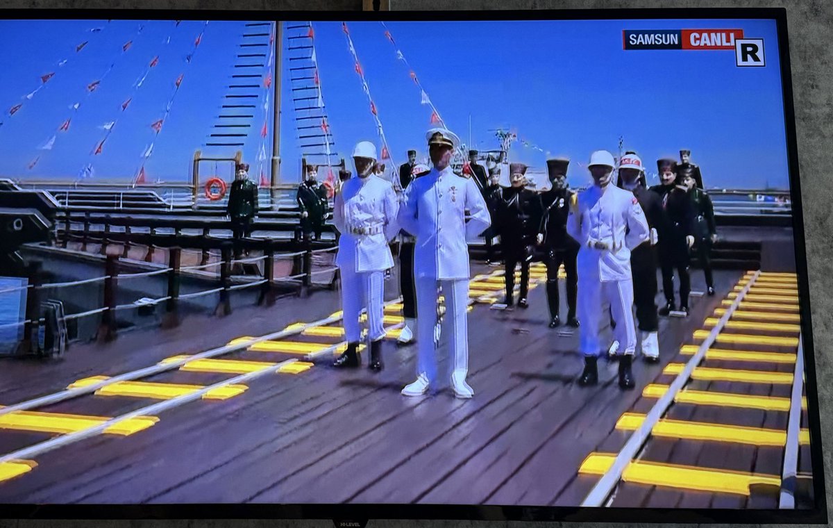 Yer: Samsun
Öndeki 3 Denizci Asker Gerçek!
Mumyalarsa ataturk ve Ekibi!

Konu: Sahte Kahro ataturk Buraya Ayak BasmıŞımıŞ!

Vallahi, Kemalistlerdeki Beyni Eşşeğe Taksak, Utancından Uçuruma atlar

Dünyada Eşi benzeri görülmemiş Mallığı Gururla ve Resmi olarak yaşıyorlar🤔
#19MAYIS