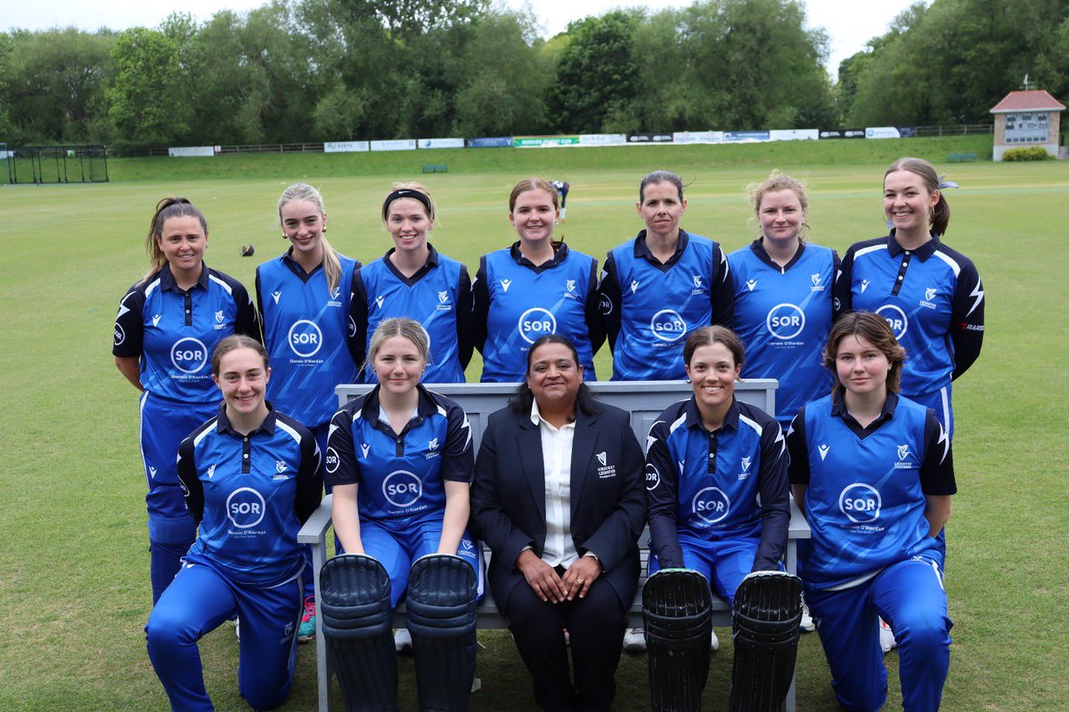 🏏PRESIDENT'S XI VS MCC🏏

This morning in <a href="/MerrionCC/">Merrion Cricket Club</a> - the Cricket Leinster President's XI is taking on <a href="/MCCOfficial/">Marylebone Cricket Club</a> in the first of a two game series.

Having won the toss - CL President's XI are batting first, with the score 42/2 in the 8th over.