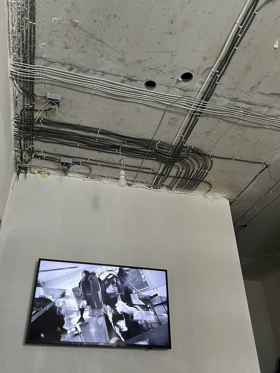 Наскільки відчувається вайб з цією стелею