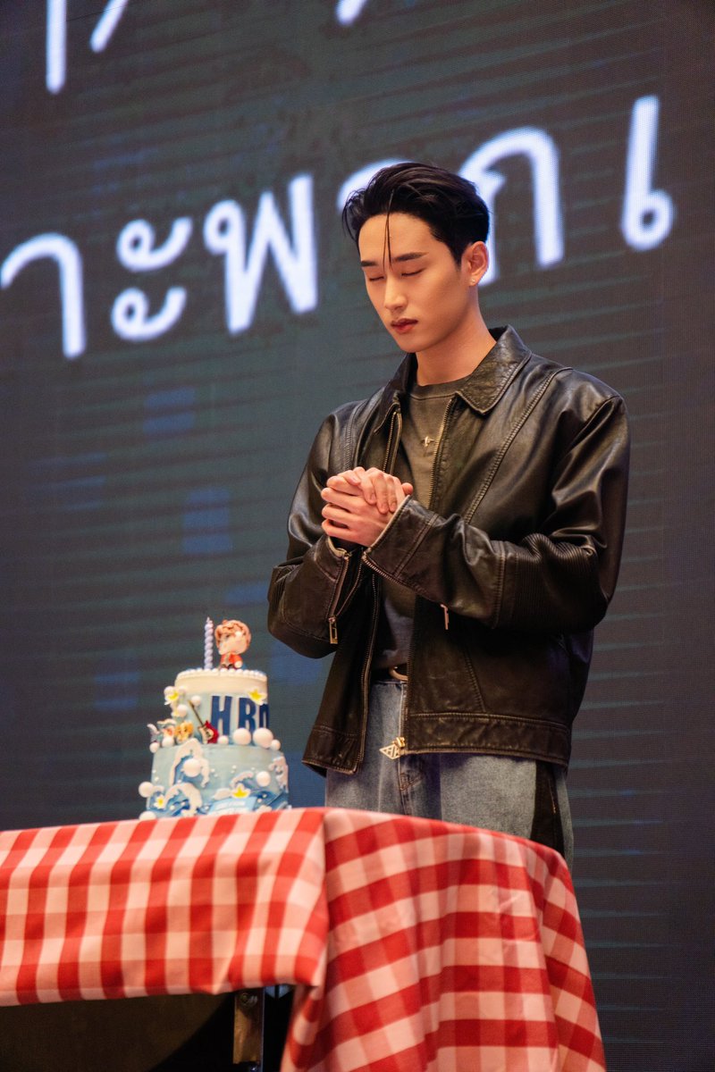 valo_ent tweet media