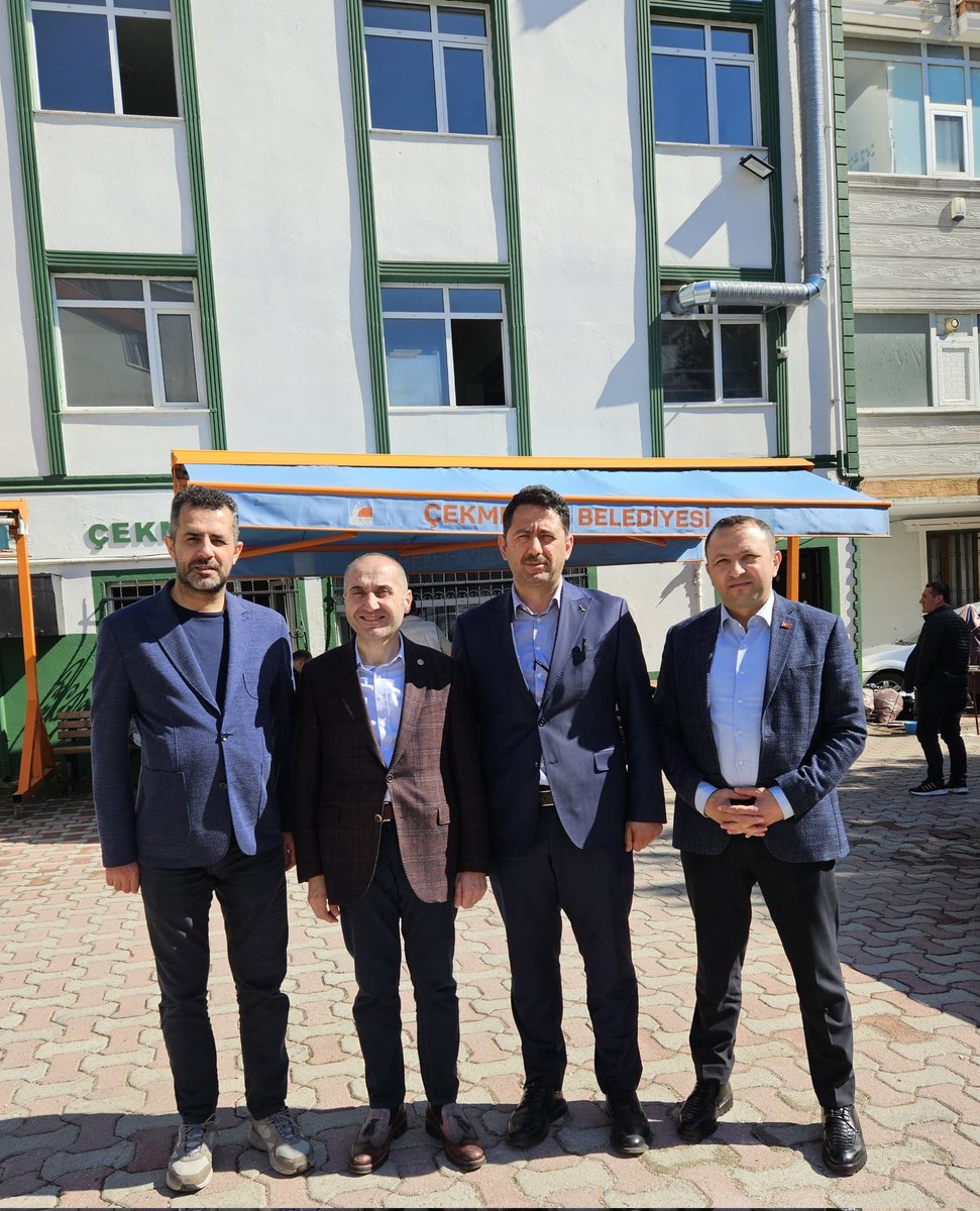 ercangumusmmm's tweet photo. AK Parti MKYK Üyesi ve Genel Merkez Sivil Toplum ve Halkla İlişkiler Başkan Yardımcımız Sayın Veli ASLAN Bey'in vefat eden Annesinin seneyi devriyesinde okuttuğu mevlit programına katılım https://t.co/CL22ZBG9AMğerli Büyüğümüze Allah'tan rahmet diliyorum.  @veliarslan2023 https://t.co/NHRsx1DfNC