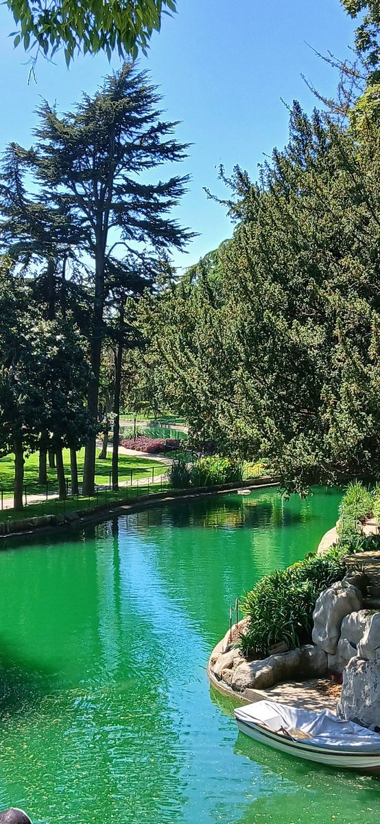 Kırk yıl şu devletlerin  birbirine düşmesini bekledim.  
Onlar birbirlerine düştü, şimdi ben tahtta değilim.  
II. ABDULHAMİD 
#yıldızsarayı