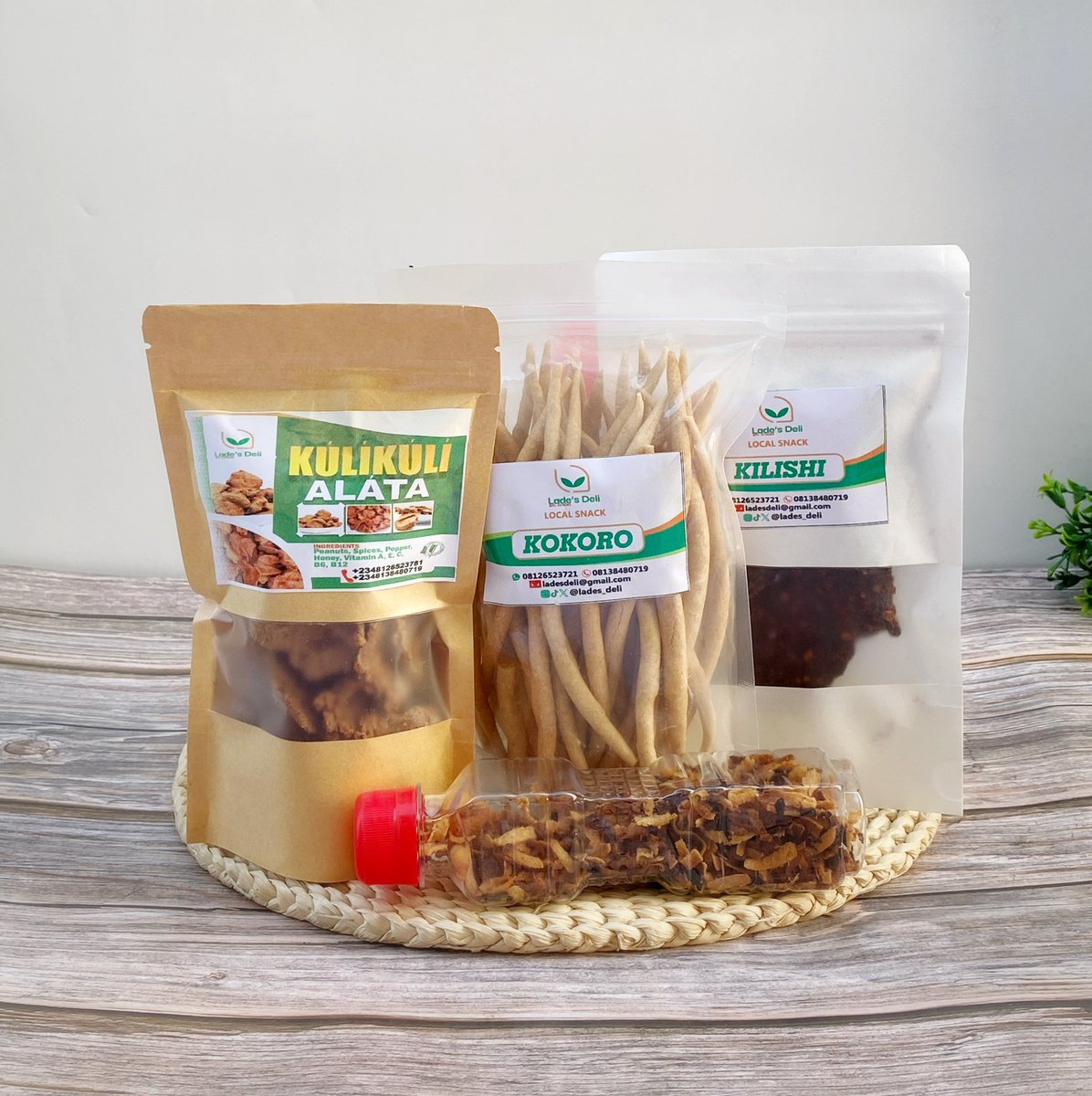 SNACK COMBO OF THE DAY💚

✅Kulikuli Alata
✅Kokoro
✅Kilishi
✅Coconu Flakes 

🏷️N5,200
📍Ibadan
📦Nationwide 

Shop on our website via the link in our bio to enjoy 2% discount. 

Available for immediate pick up and delivery.