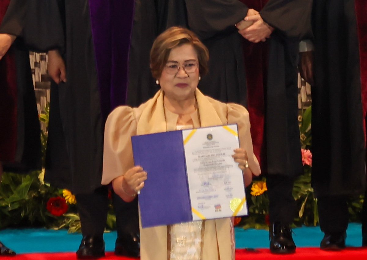 manayleila's tweet photo. Just got proclaimed! Wala nang atrasan. Tuloy na tayo sa Kongreso. Para sa Hustisya at Reporma, lalaban ang ML! ✊🏻❤️‍🔥 https://t.co/6WLQVL1tBW
