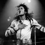 invictafm989's tweet photo. #INVICTA
#COFFEEDRIVE
#VIBEMACHINE
#MONEYMAKINGMONDAY

#NOWPLAYING🔥
#LOVENEVERFELTSOGOOD @michaeljackson X @jtimberlake 

with @Joebee_daniel

 #RADIOOPTIMUSPRIME

LIVE ON https://t.co/Nw03YTMzzK https://t.co/PBgrOf8R2f