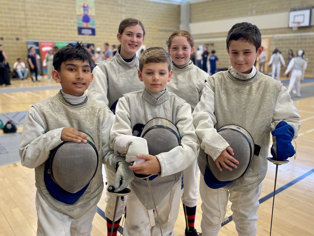 stgwindsor's tweet photo. Very well done to Team STG - Aadi, Alexander, Eleanor, Jonathan and Xanthippe - for their tremendous performance at the IAPS UK Fencing Championships at the weekend. Particular congratulations go to Xanthippe for bringing home a bronze medal! #iaps #martialarts #fencingteam https://t.co/fNkz9LRUXh