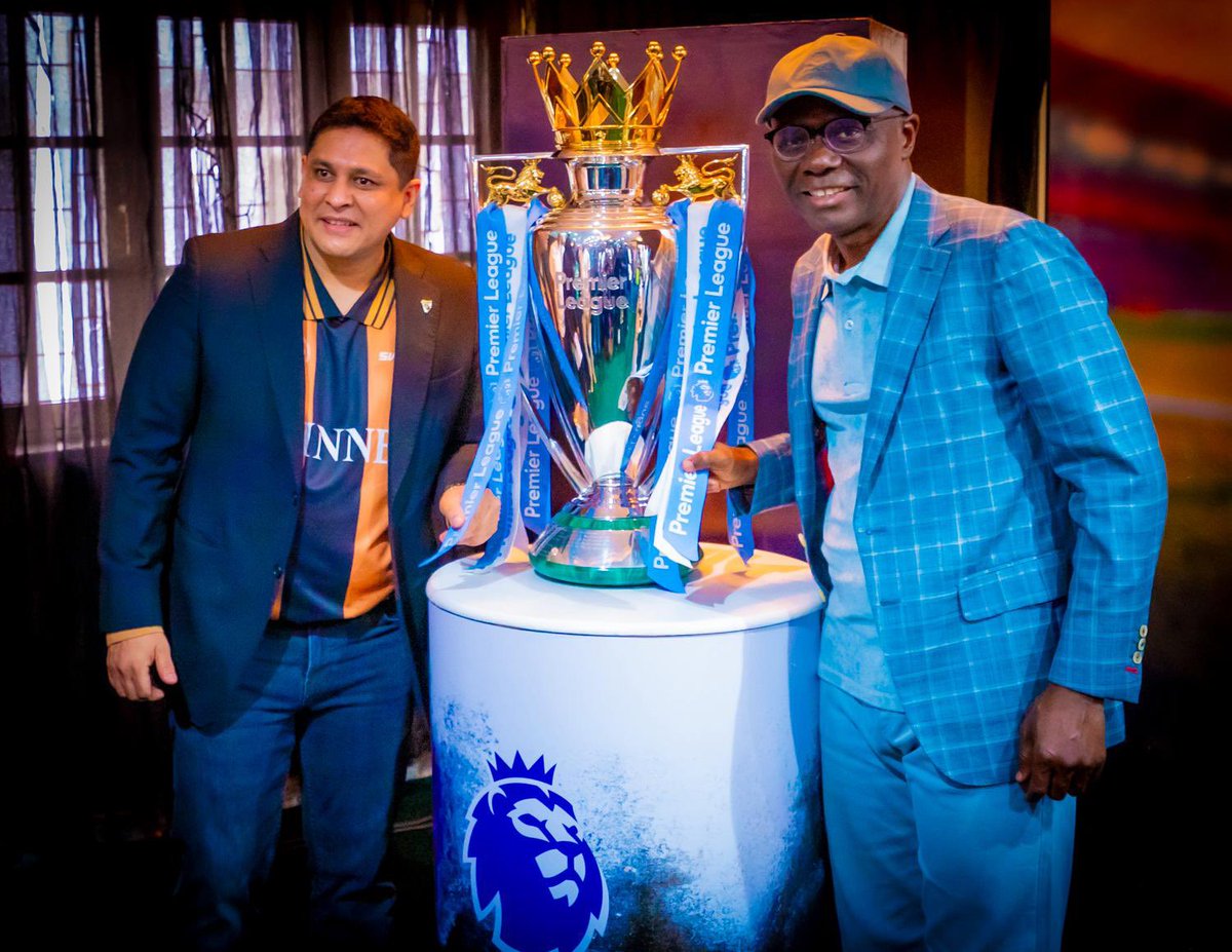 yabaleftonline's tweet photo. Lagos state Governor Sanwo-Olu Receives EPL Trophy In Lagos, Nigeria. https://t.co/BHeZpOokOW