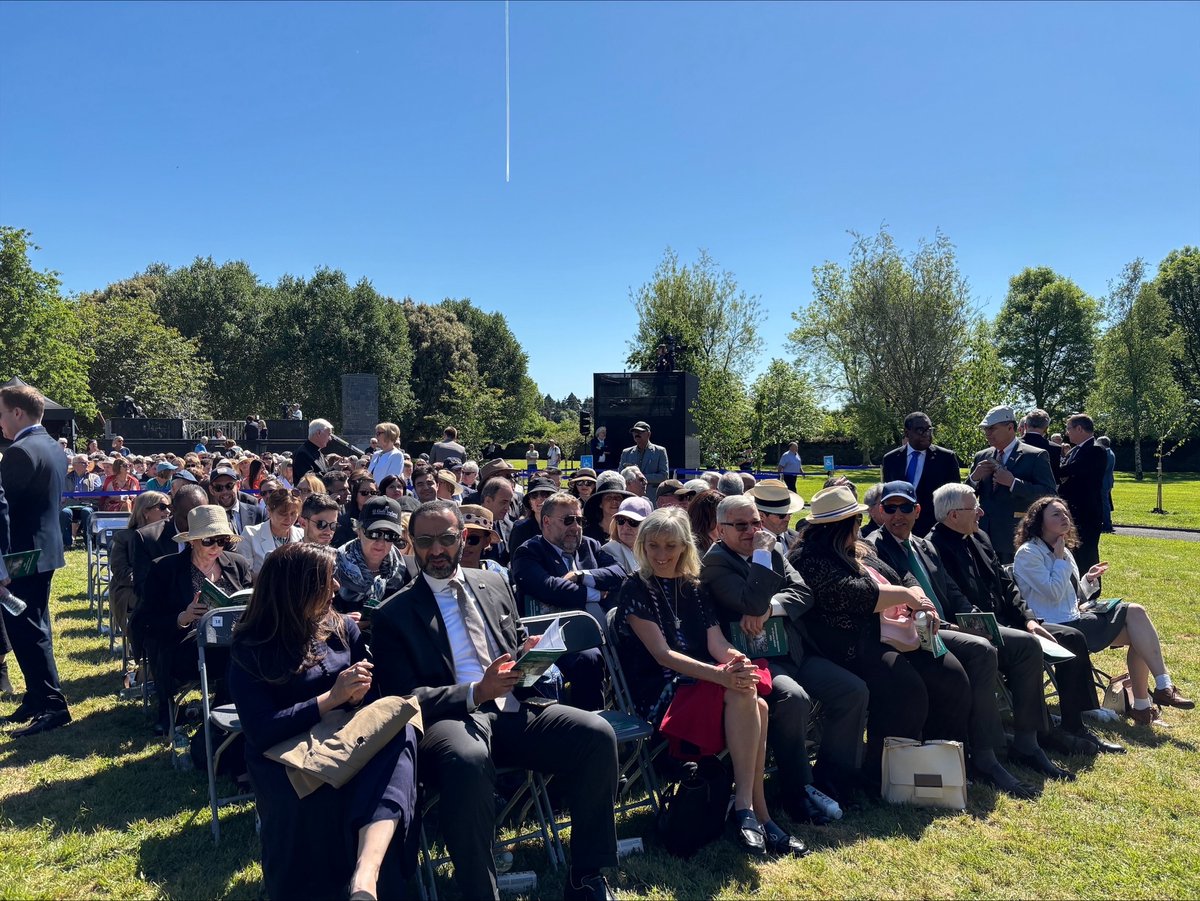 The 2025 National Famine Commemoration Ceremony was held at Kilmallock Famine Memorial Park in Limerick on 17 May. Invited by Minister O’Donovan, Ambassador Shimada &amp; his wife joined the services in memory of those who suffered &amp; died during the Great Famine in the 19th century.