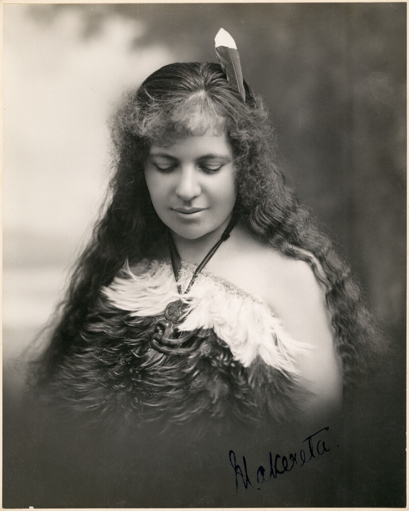 Pitt Rivers Museum (@pitt_rivers) on Twitter photo Find out more about MÄkereti Papakura, who will be awarded a posthumous degree later this year in 'MÄkereti Papakura: A MÄori First', published by <a href="/StAnnesCollege/">St Anne's College</a>.
st-annes.ox.ac.uk/life-here/libr⦠Find out more about MÄkereti Papakura, who will be awarded a posthumous degree later this year in 'MÄkereti Papakura: A MÄori First', published by <a href="/StAnnesCollege/">St Anne's College</a>.
st-annes.ox.ac.uk/life-here/librā¦