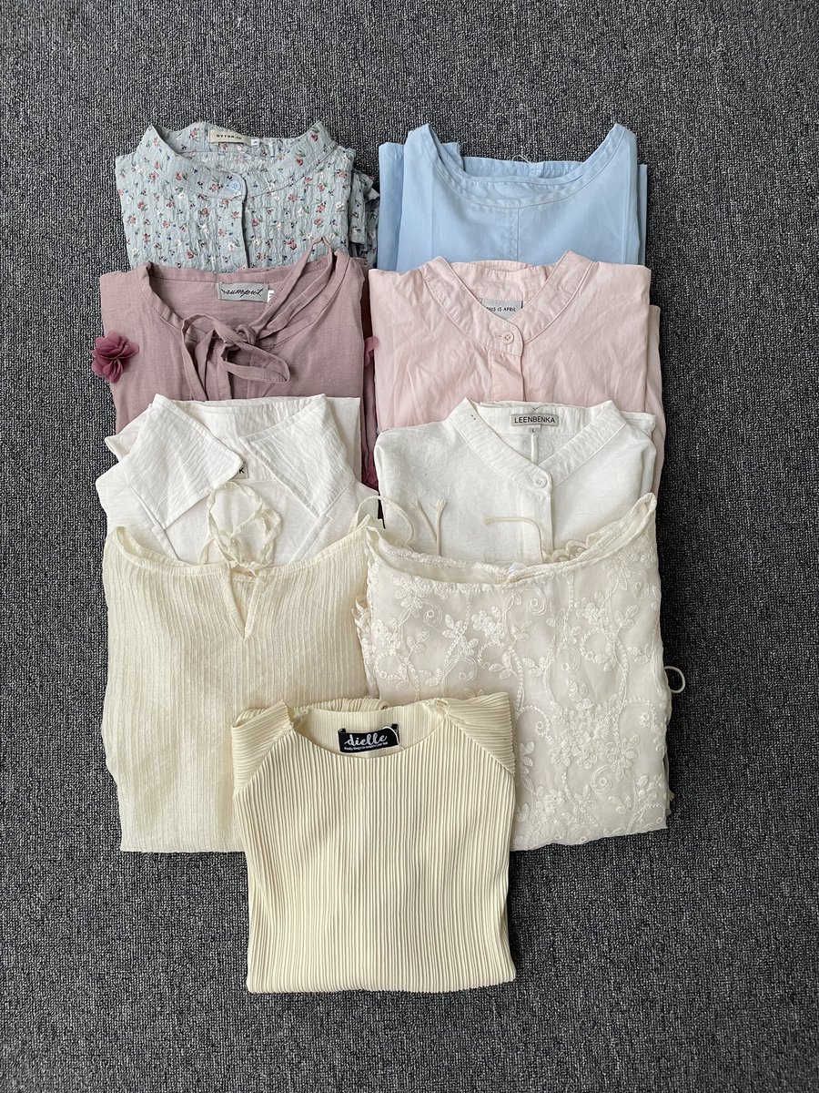 itssastri's tweet photo. I WISH … I KNEW … EARLIER

spill koleksi blouse gemes yang sering banget dipake!
semuanya punya detail manis, bahannya adem, dan cocok di mix n match sama celana/rok favoritku.
harganya start from 50 ribuan👍🏻 https://t.co/KvCDfg792H