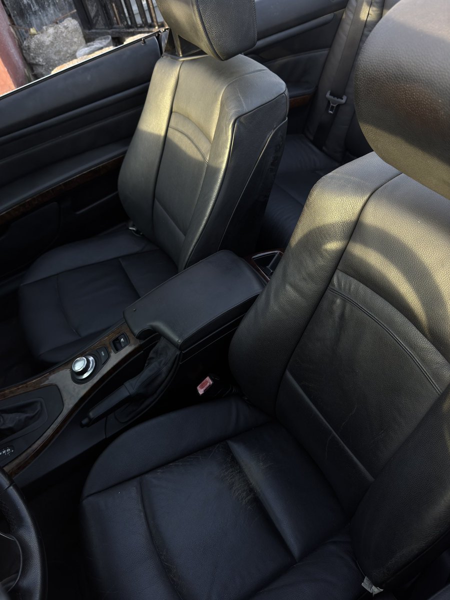 azeefaq's tweet photo. BMW 335i convertible 2009🔥
Clean Title
White on Black
Thumbstart ✔️
Leather interior✔
Foreign used 
Pristine condition💯

Price Guide: 18.2m

📍Lagos,Nigeria 

For Enquiries DM📨 or Call📲09013879504 https://t.co/uFRR9HYNXT