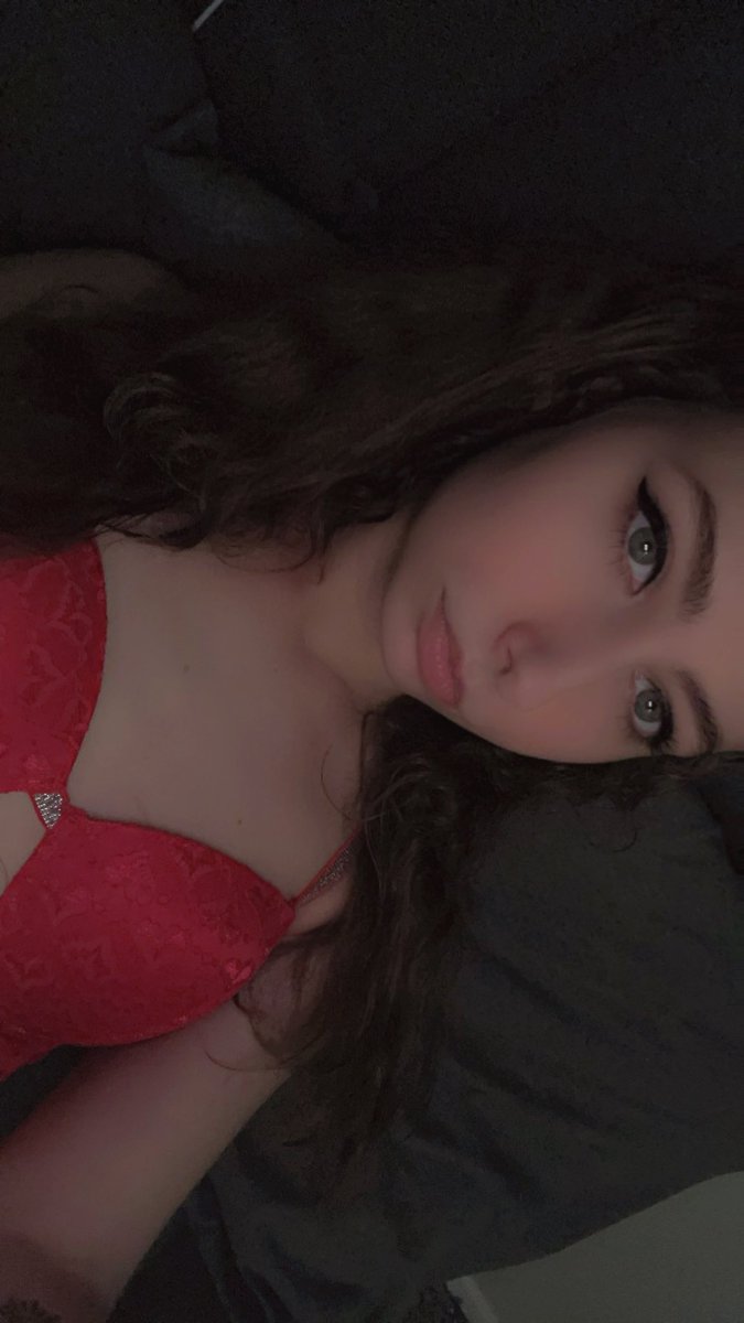 badbitxch01's tweet photo. Baddie https://t.co/zTjZUKSPSK