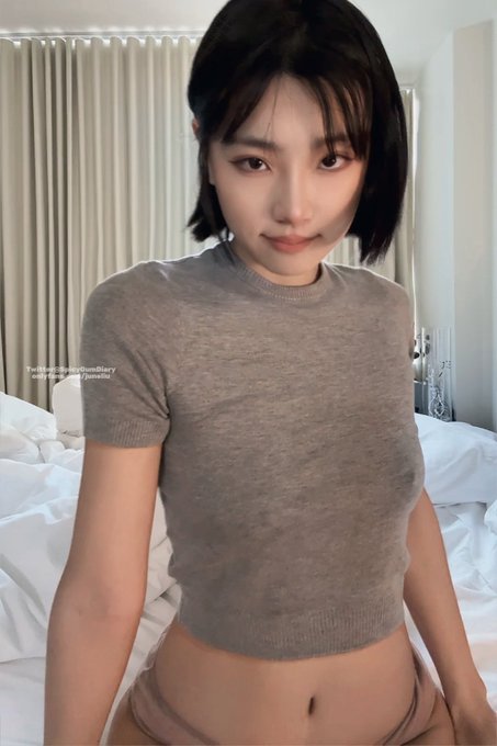 Watch SpicyGum✨'s leaked NSFW photo on TwXstars