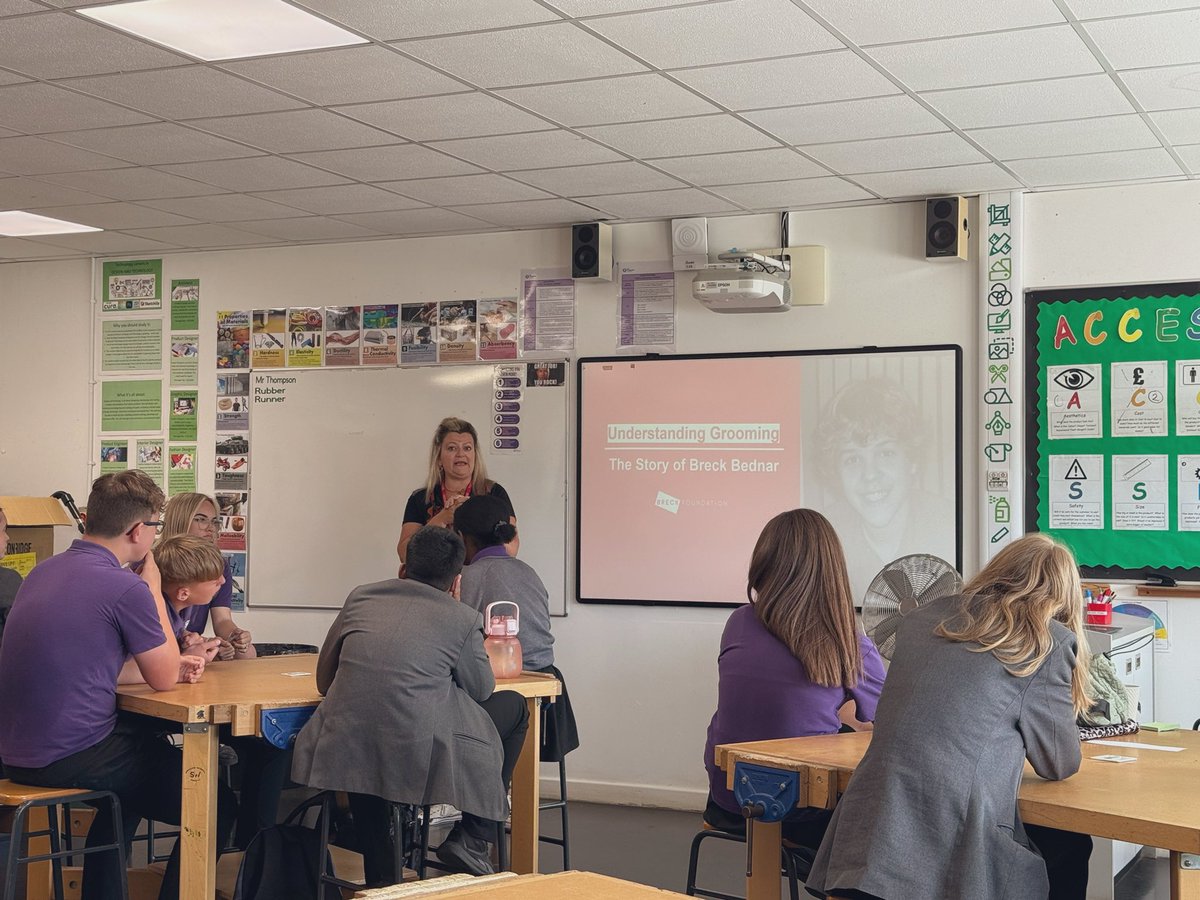 TSLA Enrichment and Careers (@tslaenrichment) on Twitter photo Today at St Leonards Academy! We launched our Breck Ambassadors programme with <a href="/BreckFound/">Breck Foundation</a>
Students will train in Term 6 to lead sessions for younger years based around online safety! <a href="/sl_academy/">The St Leonards Academy</a> Today at St Leonards Academy! We launched our Breck Ambassadors programme with <a href="/BreckFound/">Breck Foundation</a>
Students will train in Term 6 to lead sessions for younger years based around online safety! <a href="/sl_academy/">The St Leonards Academy</a>