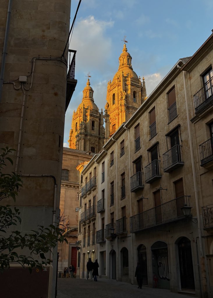 el sol reflejado en salamanca <3