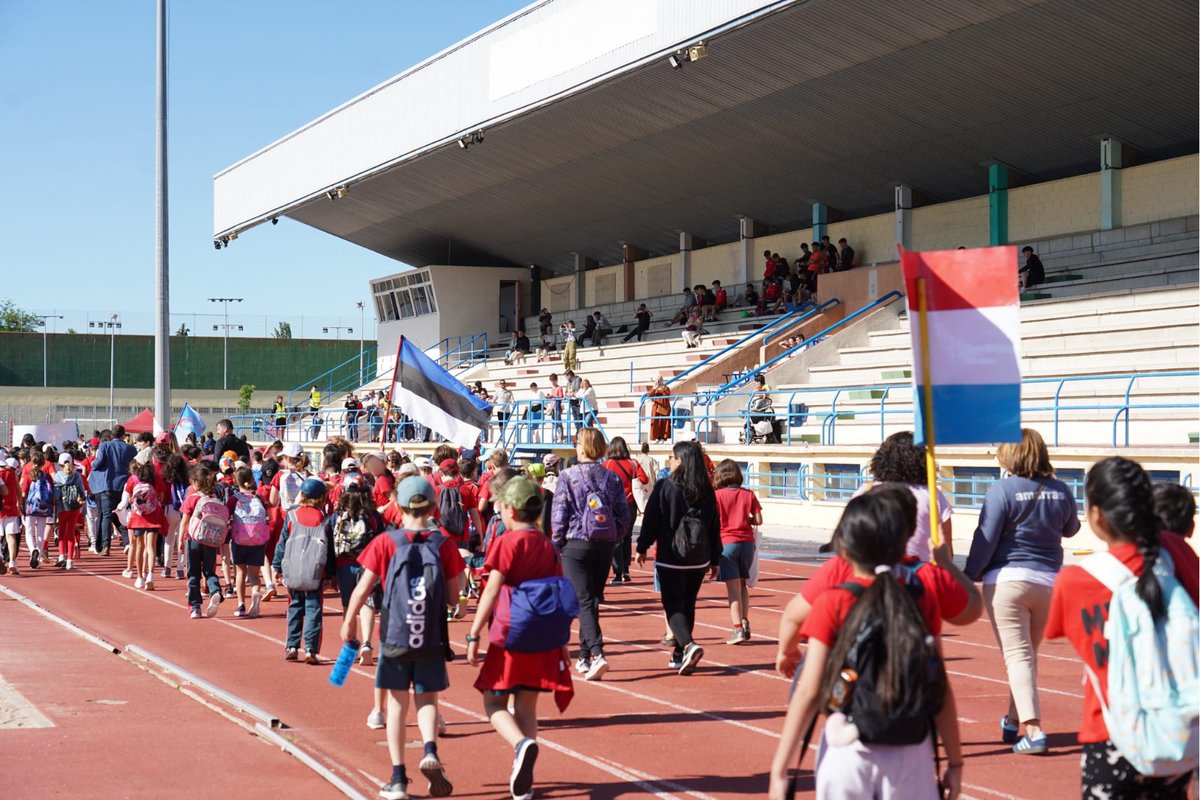 ¡Arrancan las Olimpiadas Escolares 2025! 
🏅5 días de intensa actividad deportiva con más de 6.000 jóvenes de nuestra ciudad disfrutando de muchas actividades bajo los mismo valores: deportividad, participación, integración y sostenibilidad.
