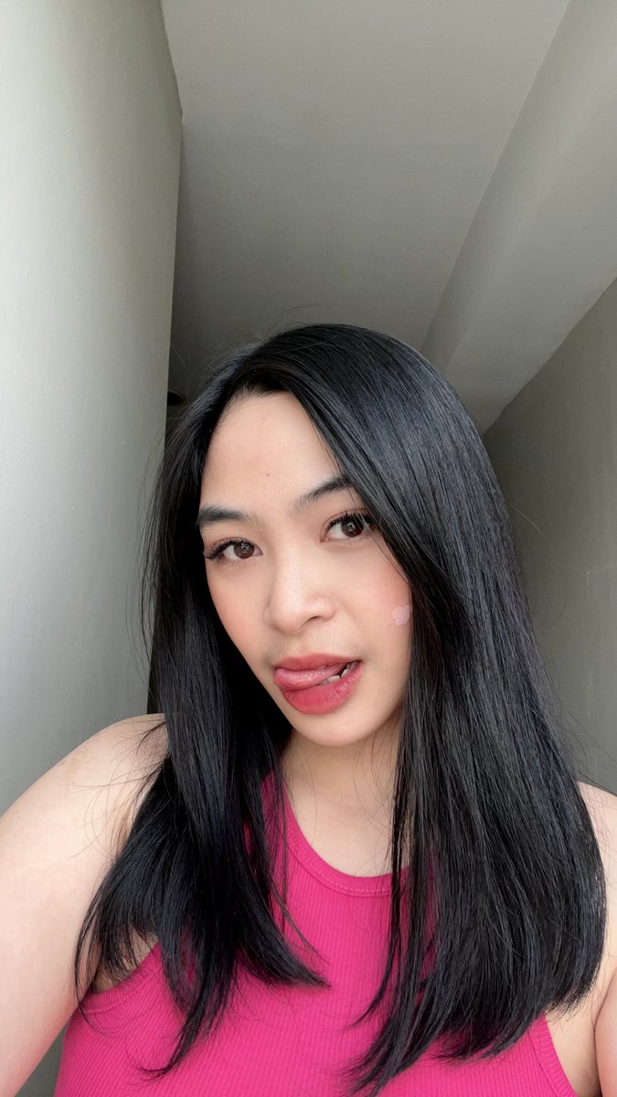 dontmindmexoxx's tweet photo. holaaaa😜 https://t.co/WEYavexA59