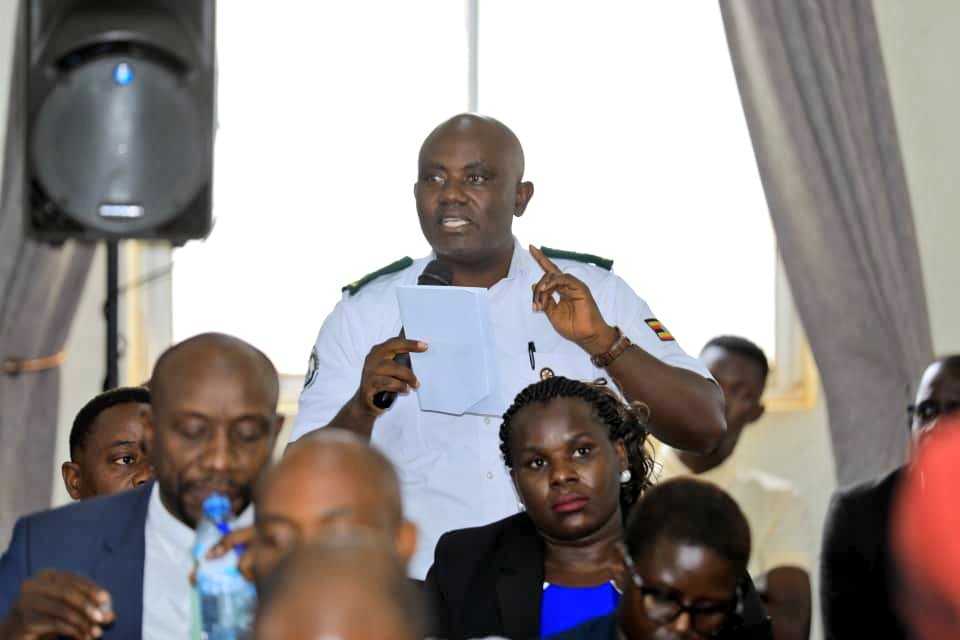 MoWT_Uganda's tweet photo. Attention Government Drivers!

Drivers of Government Vehicles, Ministries, Departments and Agencies have been directed to drive responsibly and strictly follow the new road safety laws. 

Ministry vehicles are under the spotlight — reckless driving, misuse, and breaking traffic rules will no longer be tolerated.

The EPS Auto System will soon be active and watching. Offenders will be automatically tracked and penalized.

🚦Drive responsibly. 
🚦Set the standard. 
🚦Serve with integrity.

#RoadSafetyUG  #EPSAutoUganda #DriveRight
@itmsug 
@mopsuganda
